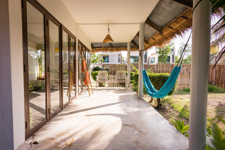 Public Area 3, Mumsa Beach Resort & Restaurant, Thap Sakae