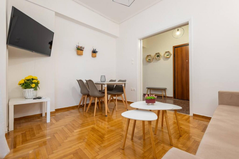 Room 4, Roubnb Acropolis Museum 1BD Apt, Attica