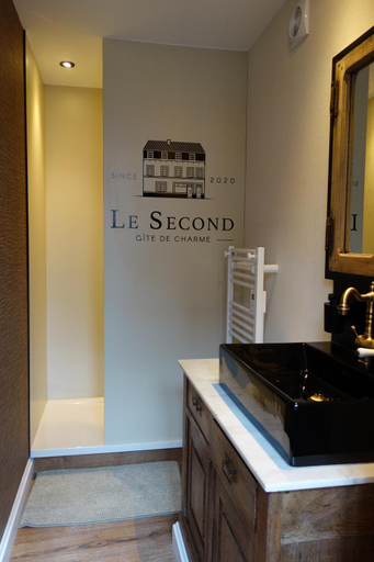 Others 3, Gites le second a Spa (gite de 2 et de 5 personnes), Liège