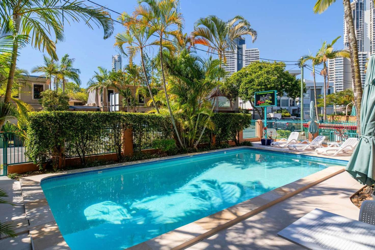 Swimming Pool 4
