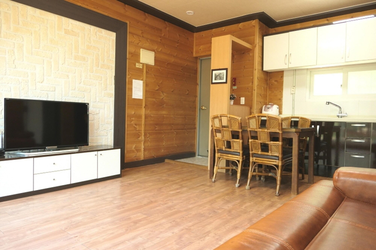 Others 4, Gapyeong Ongdalsam Pension, Gapyeong