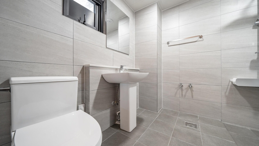 Bathroom 4, Gyeongju Adria Stay Pension, Gyeongju