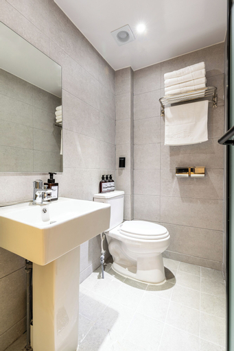 Bedroom 5, U STAY MyeongDong , Jung