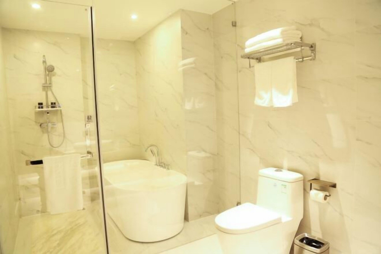 Bathroom, Botai Hotel, Langfang