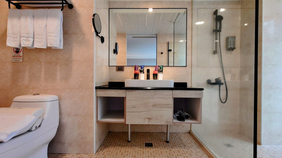 Bathroom 3, Hub Hotel Taichung Wenxin Branch, Taichung