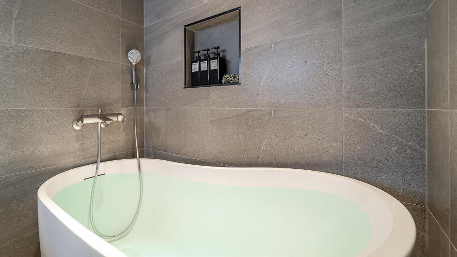 Bathroom 4, Jeju Themoon Poolvilla, Jeju