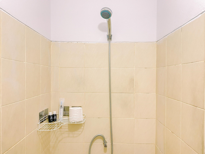 Bedroom 3, Comfort Living 1Br At Belmont Residence Puri Apartment, West Jakarta