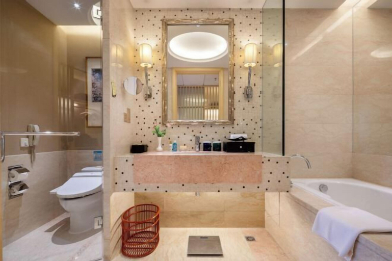 Bathroom 7