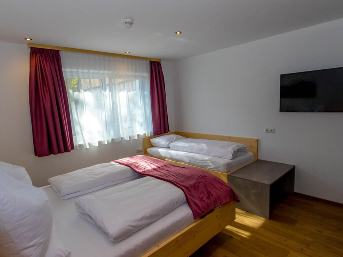 Bedroom 3, Luxurious Apartment in Fugenberg With Sauna, Schwaz