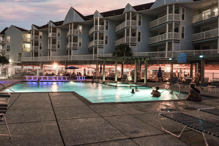 Sport & Beauty 5, Seascape 1322 in Galveston, Galveston