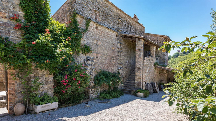 Contessa Matilde 16, Perugia