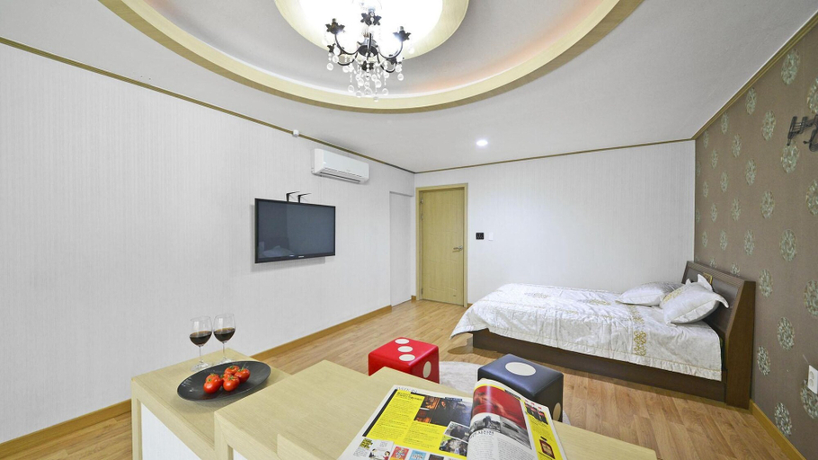Bedroom 3, Tongyoung Macaio Pension, Tongyeong