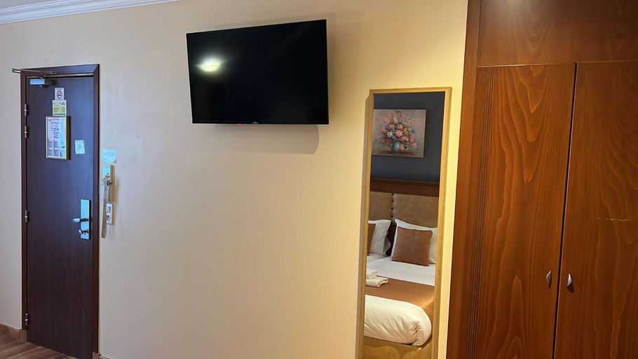 Bedroom 3, 121 Paris Hotel, Paris