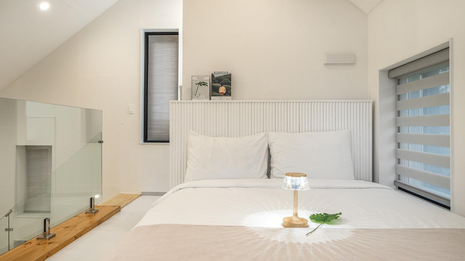 Bedroom 14
