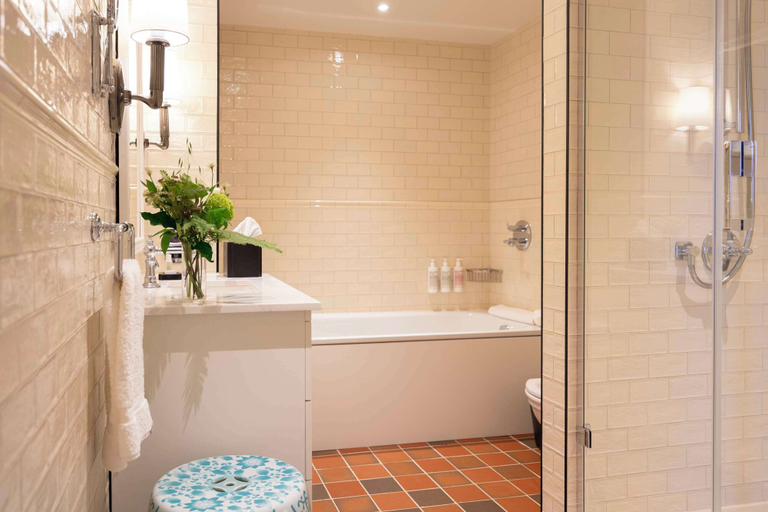 Bathroom 5, Graduate by Hilton Cambridge, Cambridgeshire