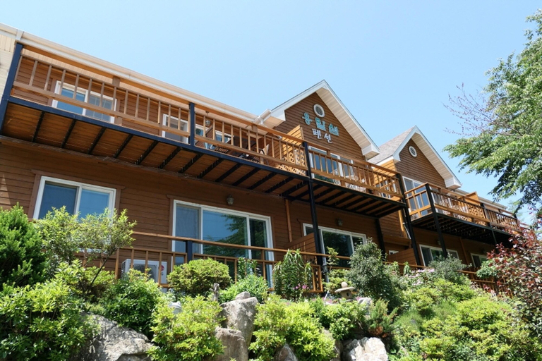 Exterior & Views 2, Gapyeong Ongdalsam Pension, Gapyeong