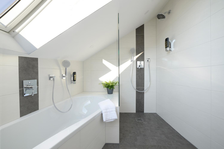 Bathroom 2, ChiemseeLeben, Rosenheim