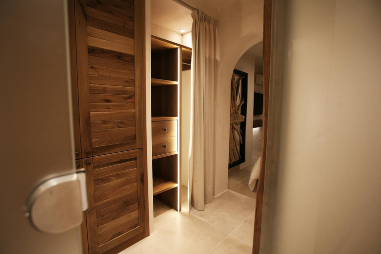 Bathroom 4, Atlantis Beach Residence, South Aegean