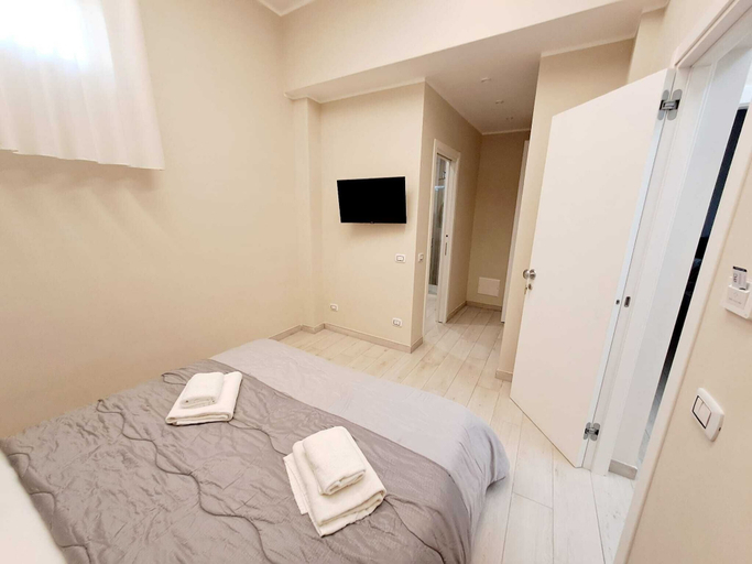 Bedroom 2, B&B POMPEI CENTER LUXURY VIA ROMA, Napoli