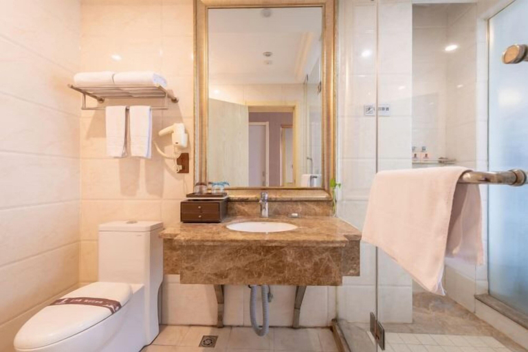 Bathroom 4, Hongjia International Hotel, Zhengzhou