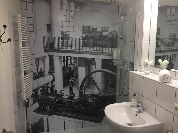 Bathroom 4, KunstWerk B, Tuttlingen