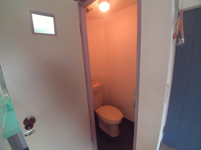 Bathroom 4, Miki Hall Akabane, Kita