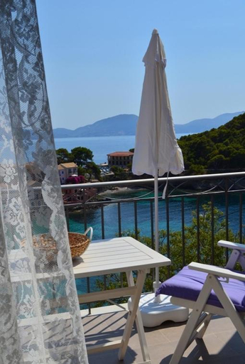 Others 4, Romanza Studios, Ionian Islands