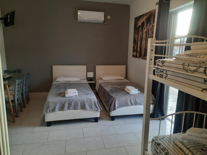 Others 2, Galotel Agnoudas near the airport, Attica