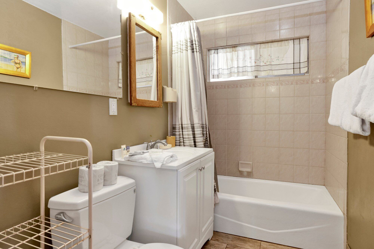 Bathroom 3, Casita DE Sergio #2356, San Bernardino