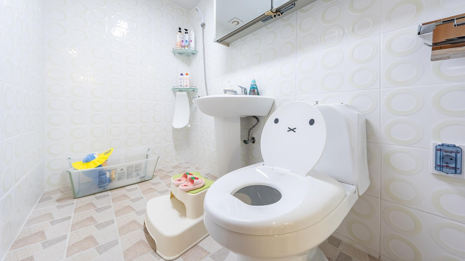 Bathroom 4, Yeosu Sosohan Happy Kids Family Pension, Yeosu