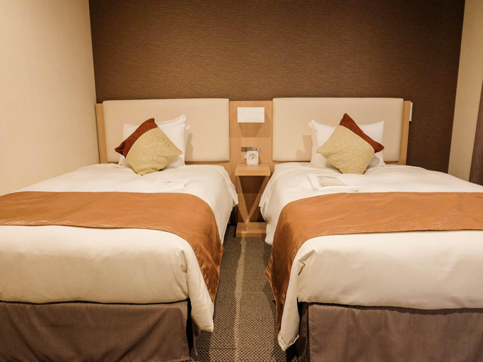 Bedroom 12