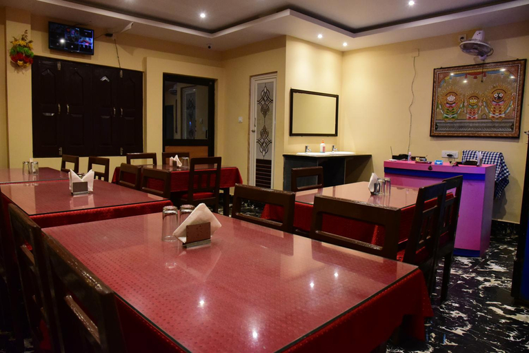 Food & Drinks, Hotel Guru Estate, Puri