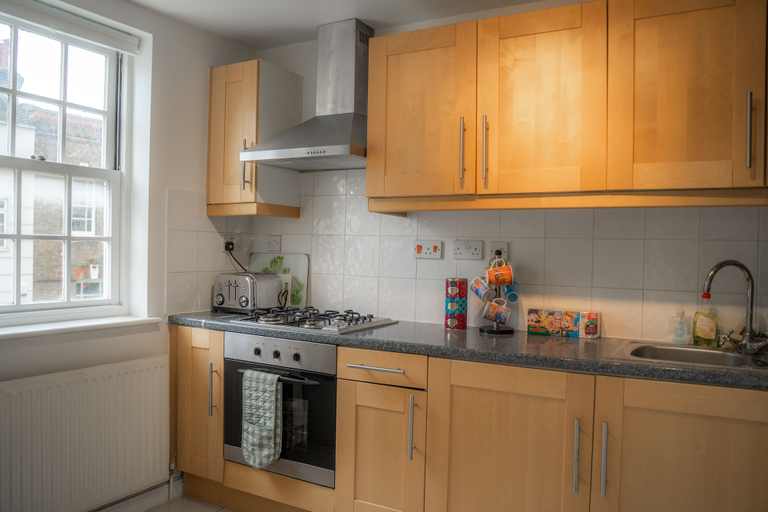 Others 5, Modern Tower Bridge 2BR Town House, London
