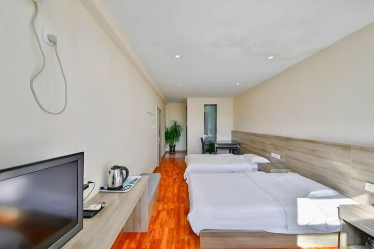 Bedroom 3, Xinghe Jinjiang Business Hotel, Ulaan Chab