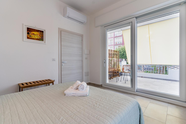 Others 2, Doctor Guest House, Ogliastra