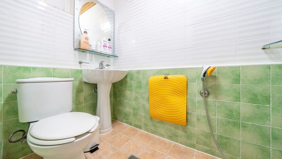 Bathroom 4, Gangneng Soowarae Pension, Gangneung
