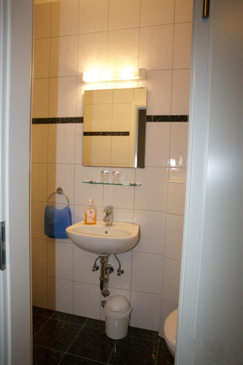 Bathroom 6