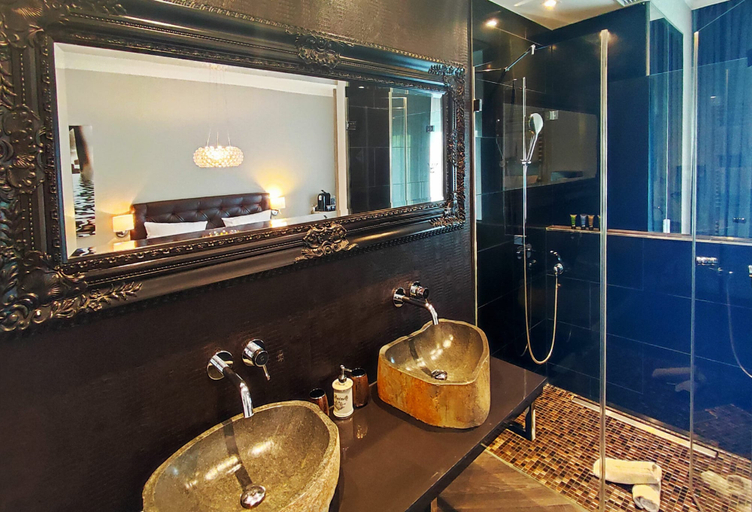 Bathroom 5, Villahotel Rheinblick, Köln