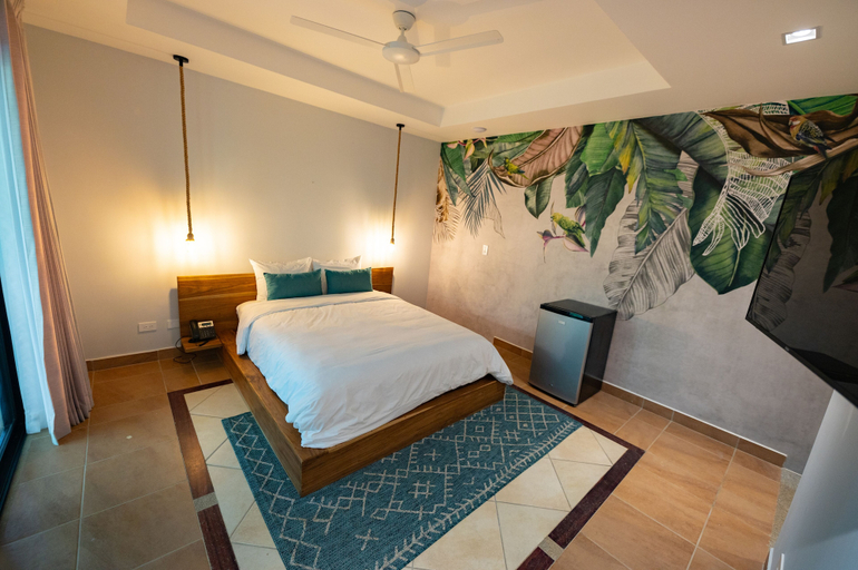 Bedroom 4, Marala Hotel, Parrita