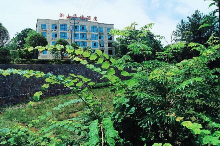 Exterior & Views 2, Yu Shan Hua Ting Holiday Hotel, Yueyang