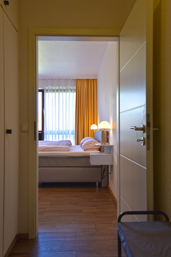 Bedroom 2, Weinbach Wohnungen, Bad Dürkheim