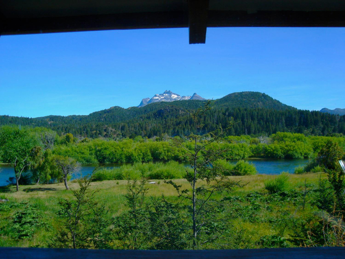 View 3, Andyna - Cabana frente al rio, Futaleufú