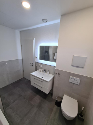 Bathroom 2, Panorama Penthouse, Ostallgäu