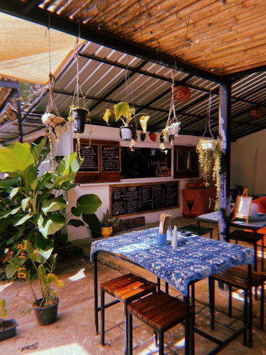Food & Drinks 2, Tropical Hostel, Muang Ranong