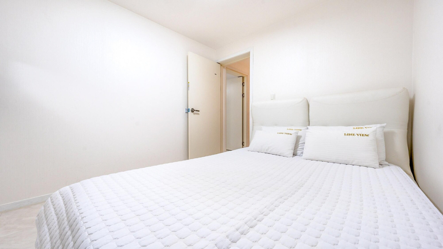 Bedroom 3, Gyeongju Lineview Poolvilla, Gyeongju