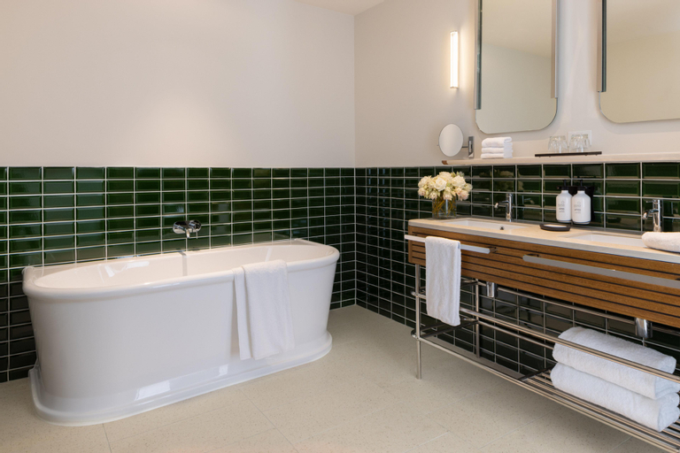 Bathroom 27