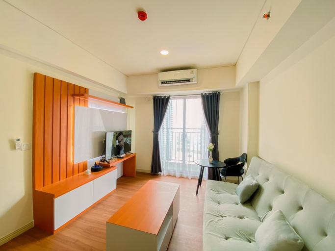 Comfort Living 1Br + Work Space At Meikarta Apartment, Cikarang