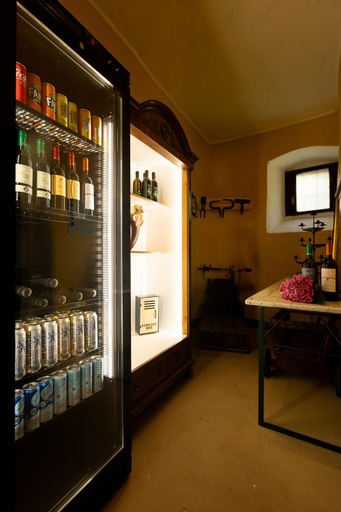 Food & Drinks 4, Villa Angelica, Trento
