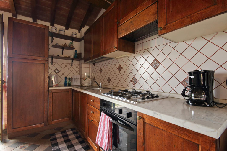 Others 5, Antinoro Apartments, Florence
