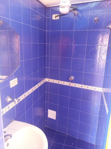 Bathroom 5, Hostal M. L Las tres b, Guicán